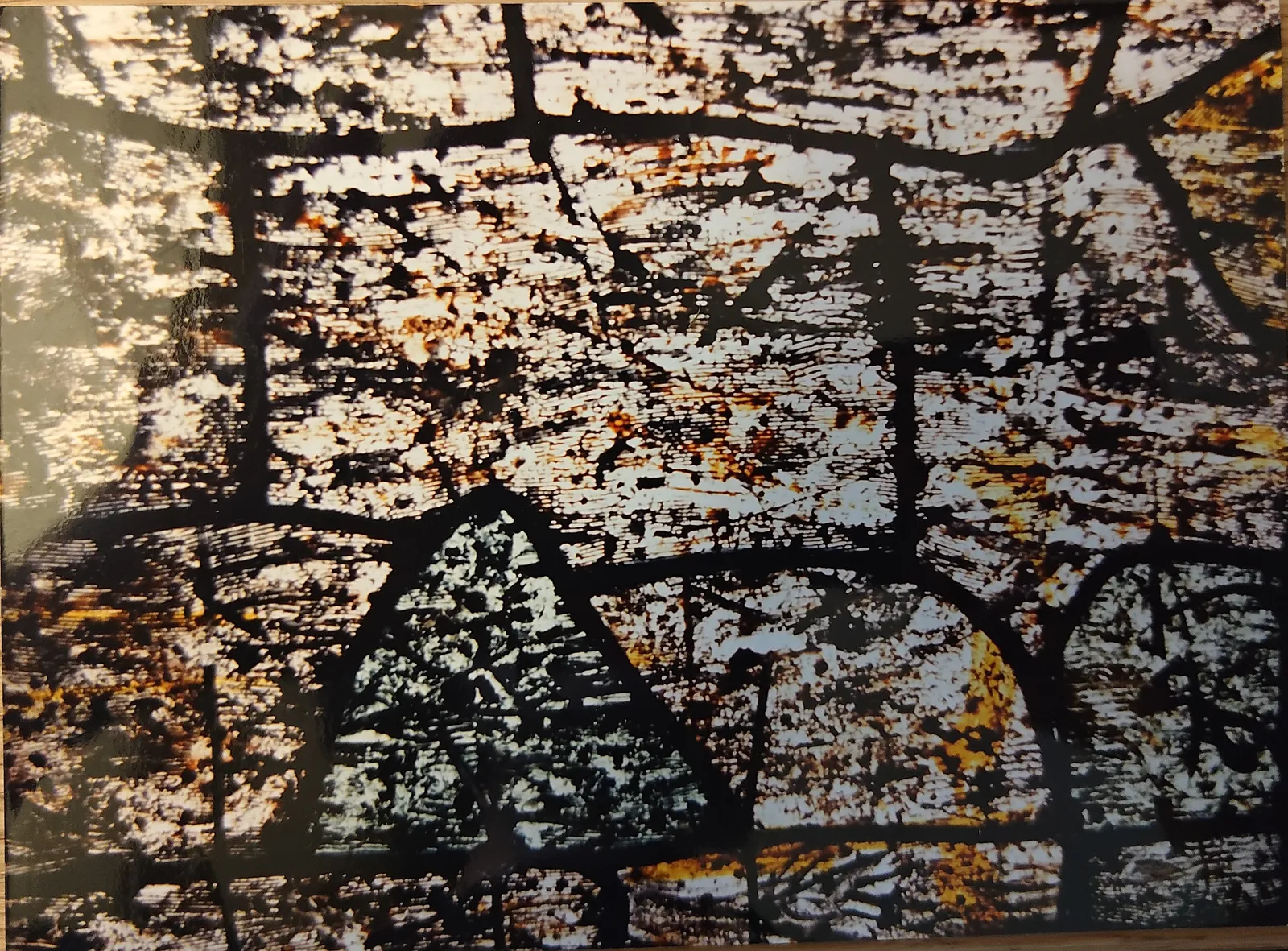 Une baie dans la chapelle sud du transept